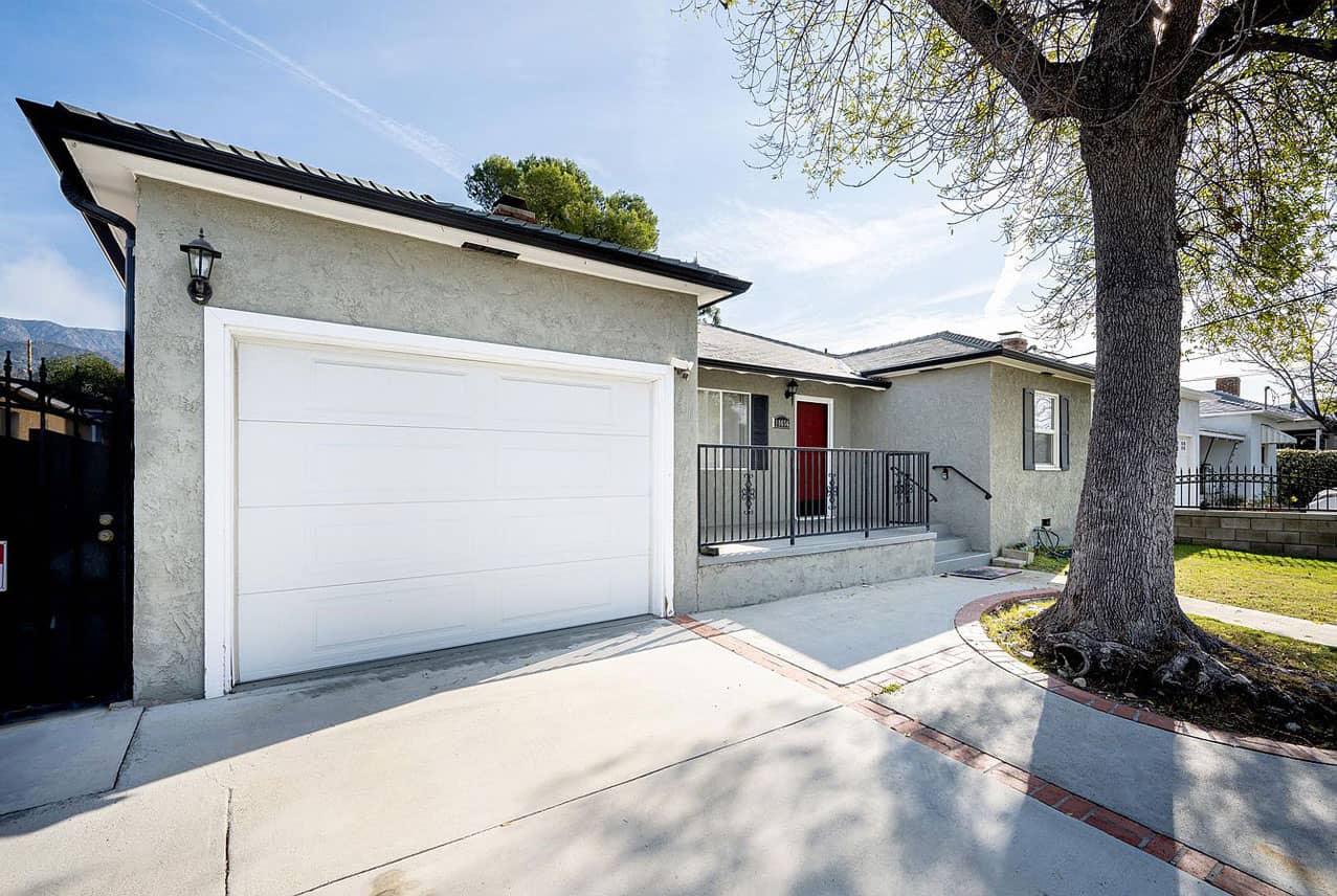 An image of a home that was just leased in the Tujunga, CA neighborhood.