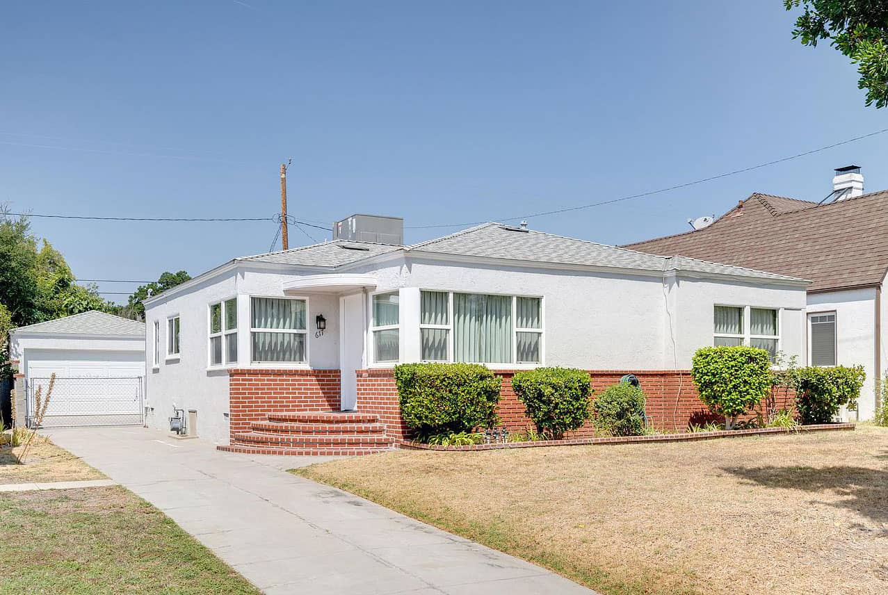 An image of a home that was just leased in the Burbank, CA neighborhood.